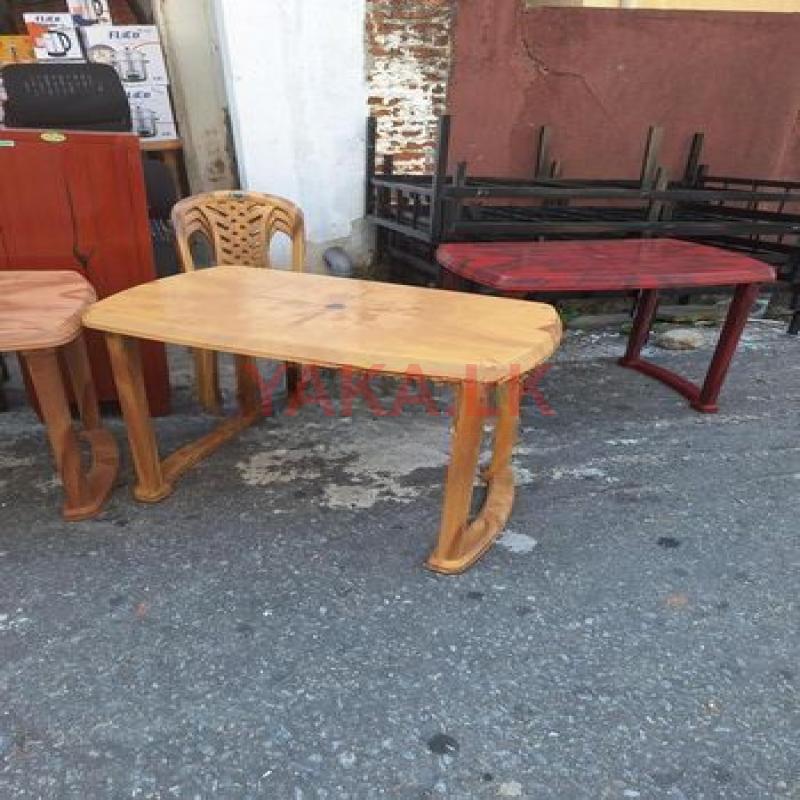 Nippon Plastic Tables