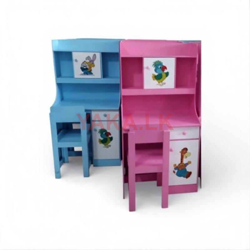 Kids Table and chair