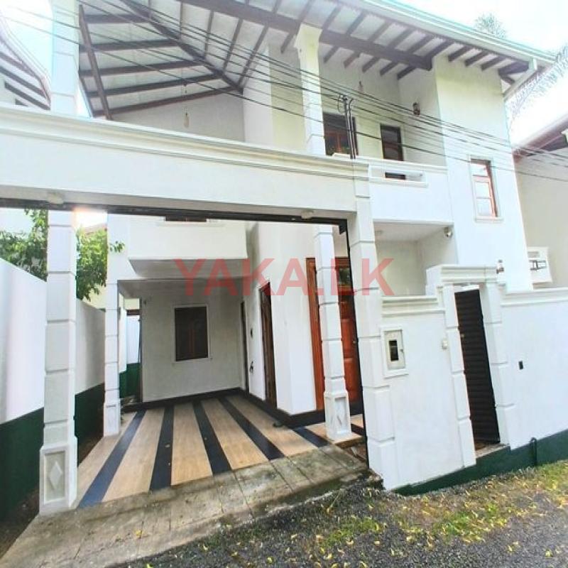 4 Bedroom House for Sale in Piliyandala