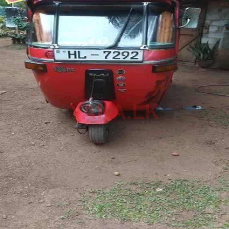 Bajaj RE 2003