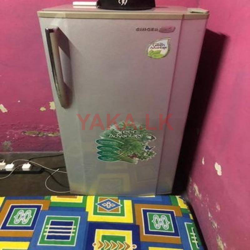 Singer Fridge