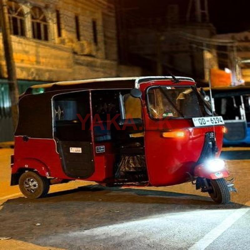 Bajaj RE 2005