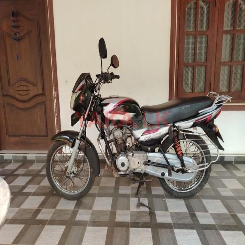 Bajaj CT100 2012