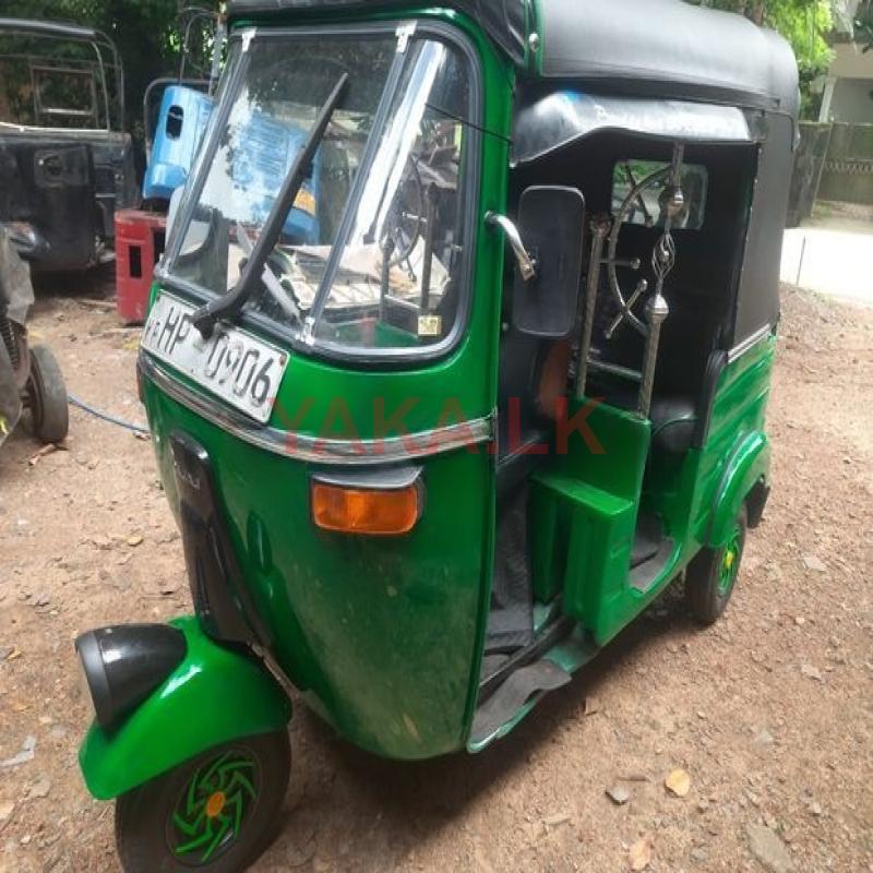 Bajaj RE 2003
