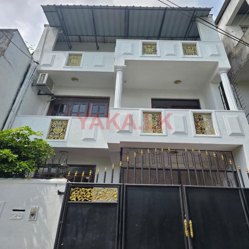 Single unit house  Colombo 09 at the heart of Kolonnawa